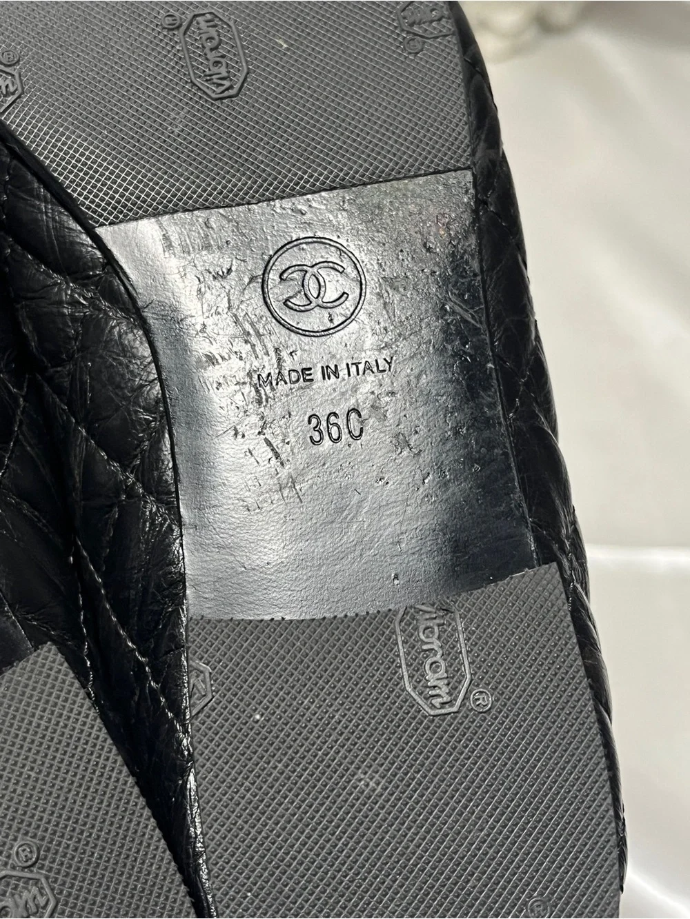 CHANEL Black Quilted Leather CC Logo Ballet Flats